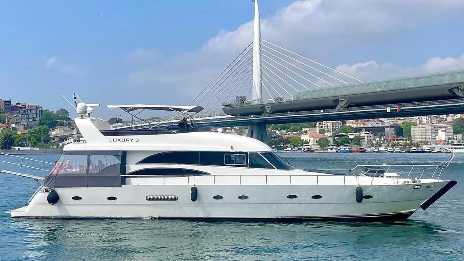 Yachttour Istanbul  Yacht Istanbul  Tour Istanbul  Geburtstag Istanbul Heiratsantrag Istanbul  Firmenevent Istanbul Eventplanung Istanbul yacht mieten istanbul yacht mieten istanbul private yacht istanbul heiratsantrag istanbul yacht bosporus yacht tour yacht istanbul preis