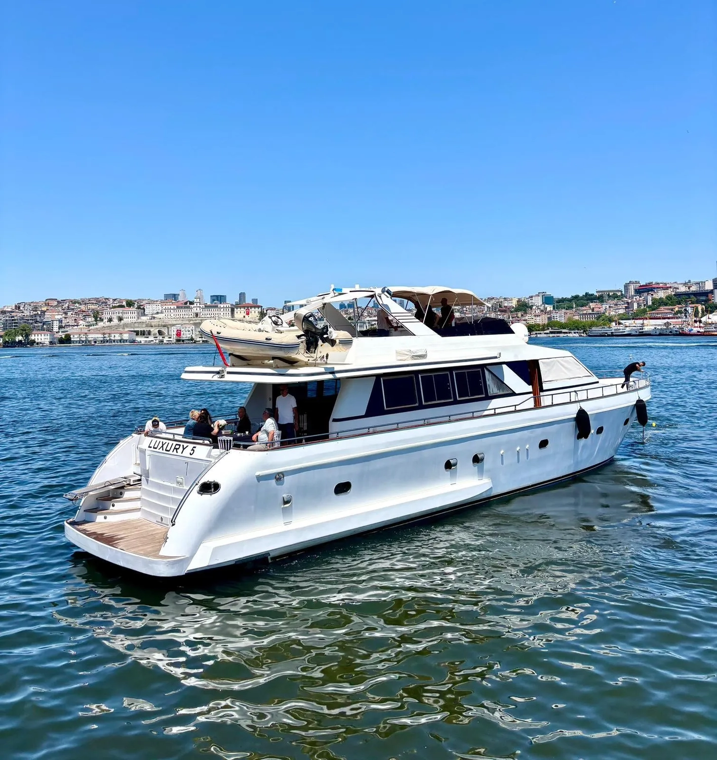 Yachttour Istanbul  Yacht Istanbul  Tour Istanbul  Geburtstag Istanbul Heiratsantrag Istanbul  Firmenevent Istanbul Eventplanung Istanbul yacht mieten istanbul yacht mieten istanbul private yacht istanbul heiratsantrag istanbul yacht bosporus yacht tour yacht istanbul preis